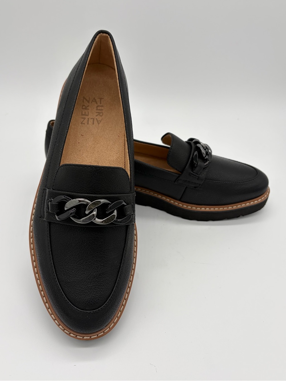 Naturalizer Emmal Slip-On Chain Lug Sole Loafers Jet Black 8W NWB